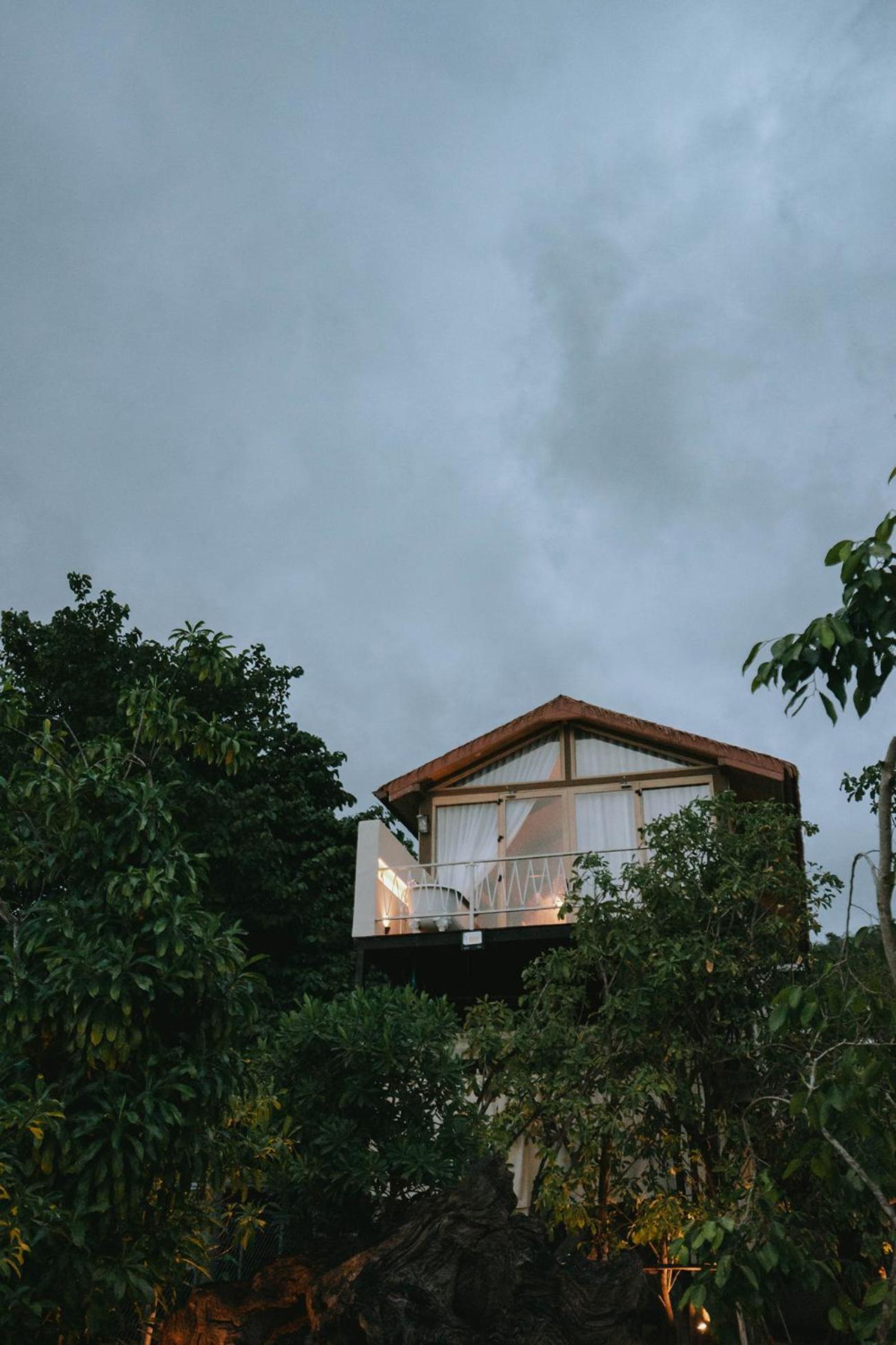 Le La Lake Resort And Spa Kaeng Kachan Exterior foto